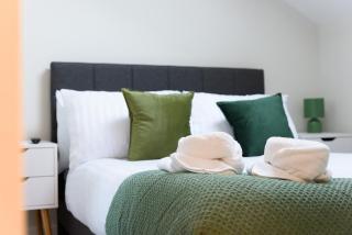 Perfect 3 Bedroom Banbury Accommodation for Contractors! - 0