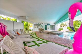 Sea Spray Inn - 8