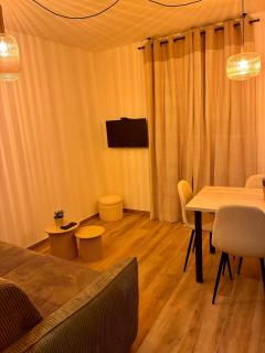 Appart cosy 4 personnes climatisé rue piétonne - 5