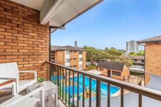 Beachside Escape with Resort Facilities Sandcastles 226 - 5