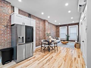 The Brick Treasury Loft - 6