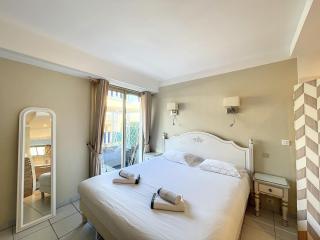 Antibes Center Old Town by the Sea - 5