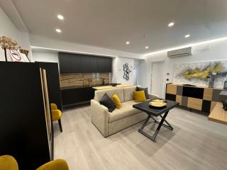 Hovalis Sites, The Showroom - 5