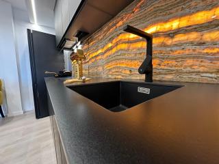 Hovalis Sites, The Showroom - 2