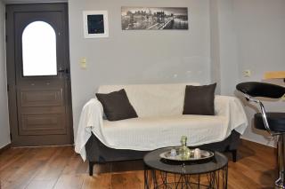 A modern apartment in the village of Venerato - 0