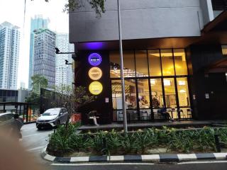 Scarletz Suites KLCC Inifinity Pool by Ixora - 1