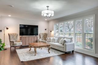 Explore Cleveland Attractions! Family-Focused Home - 7