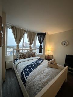 1BR Nightlife & Concordia - Comfortable Wifi Workspace - 6