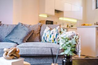 Leeds City Centre - 2 bed coach house flat - 6