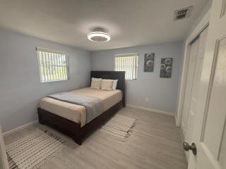 Charming 3BR Family Retreat Near Tarpon Springs - 9