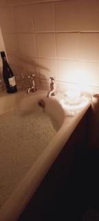 Stunning Llyn beachside 30mtrs peaceful apartment - 2