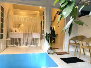 La pinchi " Pinchi's Bed " - 8