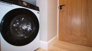 Spacious One Bedroom Flat With Parking - 7