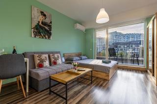 Ishirkov Residence Studio With Mountain VIew Balcony and Underground Parking - 0