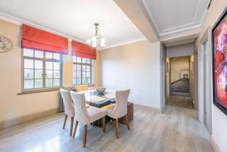 Modern 3BR London Apartment with Stunning Views Prime Finchley Road Location - 3