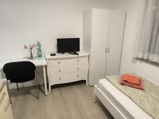 Deluxe Smart Apartment - 9