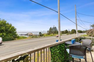 Steps to Pirate Cove Oregon Coast Condo with View - 9