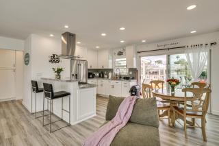 Breeze by the Marina Chula Vista Getaway! - 7