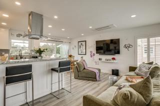 Breeze by the Marina Chula Vista Getaway! - 5