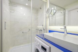 Superior Aparthotel in ORBI city - 1