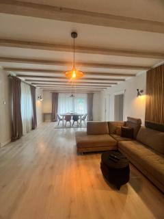 Garden Retreat Keyhouse - 5