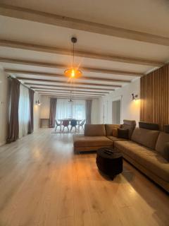 Garden Retreat Keyhouse - 8