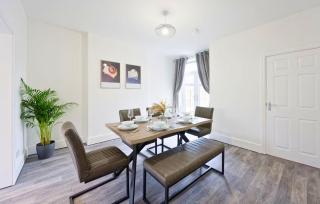 3 Bed House, Free Parking, Garden - 5