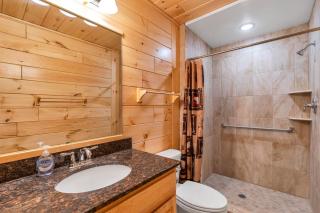 Cozy, Luxurious Fox Den in the Shenandoah Valley - 1