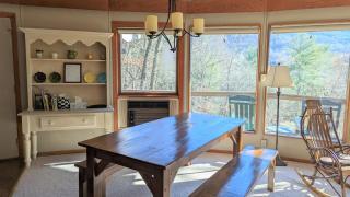 Private cabin with VIEWS FOR DAYS! - 3