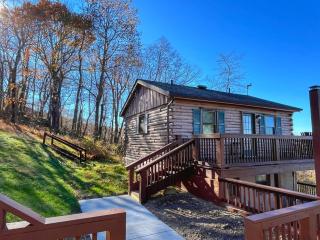 Mountain View Log Cabin - Cozy cabin in the Blue Ridge Mountains- New Property! - 7