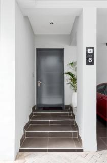 Maison De Luxuria - 2