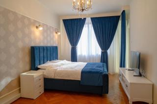 Craiova Christmas Market View Deluxe - 0