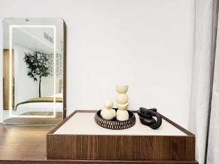 Pool View Premium-Finished 1BR in Al Maryah Vista - 6