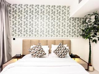 Pool View Premium-Finished 1BR in Al Maryah Vista - 5