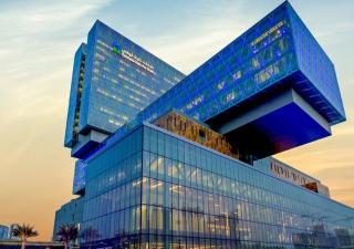 Pool View Premium-Finished 1BR in Al Maryah Vista - 6