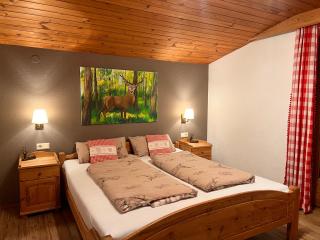 Ferienwohnung Gamsbock Panorama View Balkon, Gartensauna, Garten, Grillplatz - 3