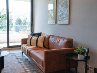 HOM I Hospedate cerca del Mall Alto Las Condes - 1