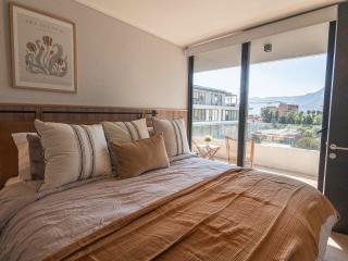 HOM I Hospedate cerca del Mall Alto Las Condes - 0