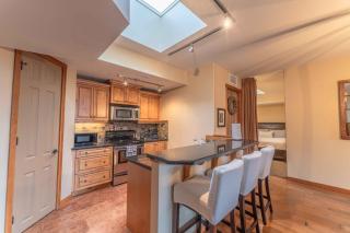 Cascade Penthouse by Canadian Rockies Vacation Rentals - 1