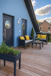 Dat-Fischerhuus-die-Lotsenstube-zwischen-Ostsee-und-Bodden-30sek-zum-Hafen - 1