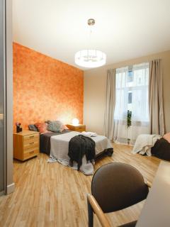 Families & Groups 4 Bedrooms 6 Guests - 0