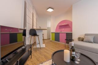 Nivalis Hill N&V - 1