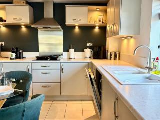 York City Centre Flat near Minster - River View and Free Parking - 5