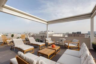 One-of-a-Kind Downtown Penthouse with 270 City Views Two Terraces - 9