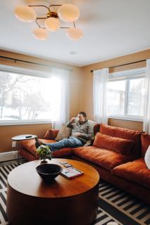 Wild About Anchorage - Hot Tub - Rooftop Patio - Fabulous Kitchen - 8