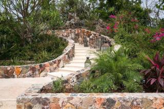 Maria Bluff Main House- Modern Renovations Private Pool Ocean Front Views and Pool Table - 9