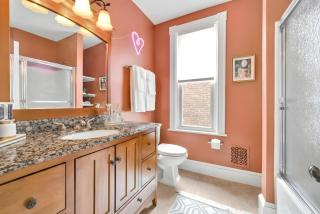 Downtown Lancaster Retreat - Amish County - 3