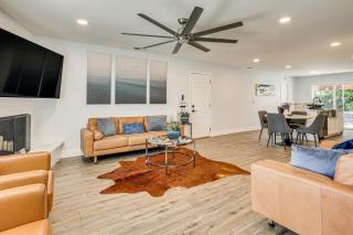 4 Mi to Dtwn Oceanside and Beach Home with Yard! - 5