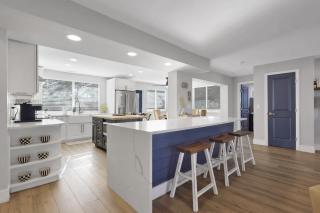 1 Block To Beach - Fully Upgraded Spacious & Quiet - 7