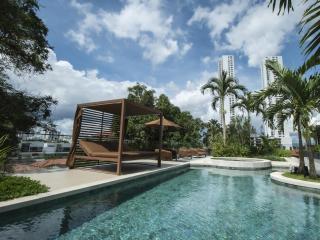 Modern 1BR Apt with great City View - 9